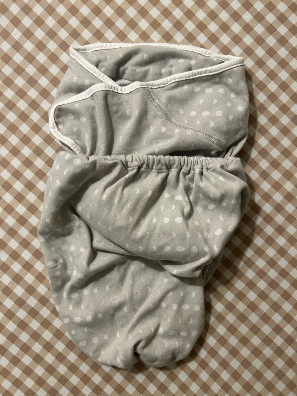 Ergobaby Gray Swaddler with White Moon & Dot Print